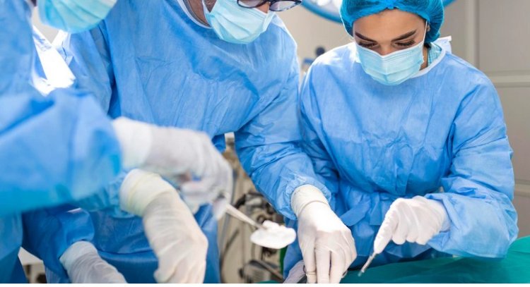 A 30-Year-Old Woman Eats Her Favorite Meal After 6 Months