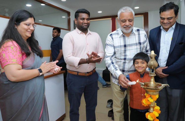Shri Ajay Mishra inaugurates the weeklong free camp for hearing loss