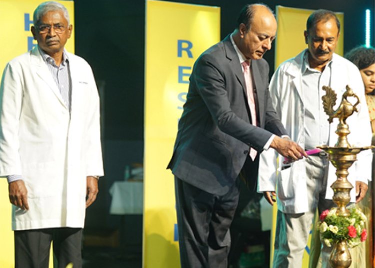 Apollo Medical College, hosts 'White Coat Ceremony' to welcome the Class of 2023 students!