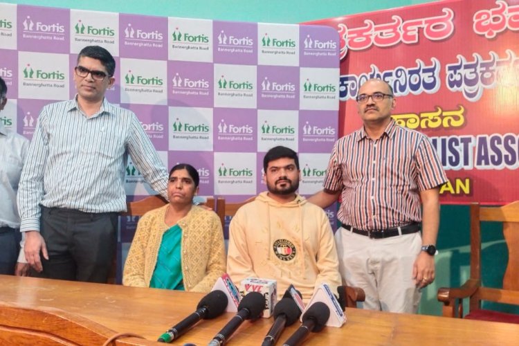 For Immediate Publication 52-Year-Old Lady undergoes Living Donor Liver Transplant for chronic liver disease and liver cancer at Fortis Bannerghatta 31-year-old Son saves the life of his 52-year-old mother, by donating a part of his liver