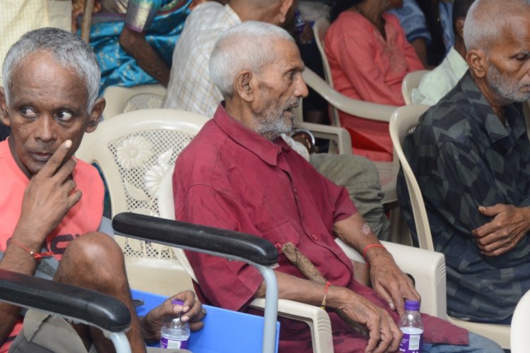 Lilavati Hospital Initiated a free screening program for underprivileged patients suffering from lung and degenerative joint conditions