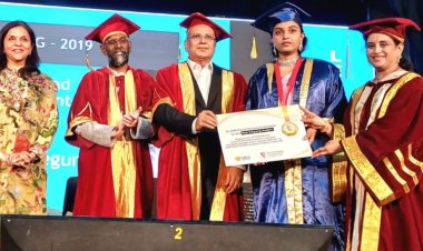 Dr. B.S.Murty, Director, IIT, Hyderabad & Dr. P V Nanda Kumar Reddy, VC, Kaloji Narayana Rao University of Health Sciences, Warangal; present Degree awards to UG and PG students of Apollo Medical College, Hyderabad!