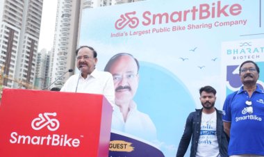 Former Vice President Shri M. Venkaiah Naidu Flags Off the 9th Edition of World Bicycle Day Celebrations in Hyderabad!